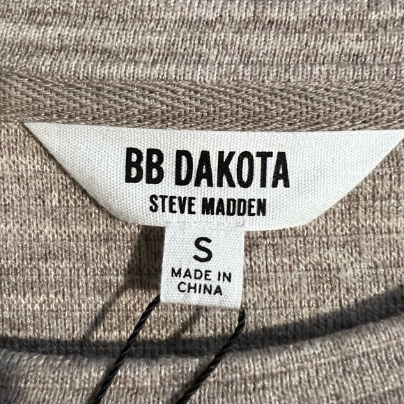 BB DAKOTA
STEVE MADDEN SMALL - Picture 3 of 4